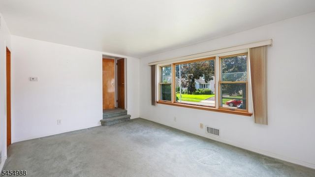 13 Macarthur Ave, Cranford Twp., NJ 07016