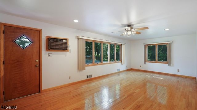 13 Macarthur Ave, Cranford Twp., NJ 07016
