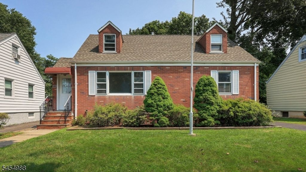 13 Macarthur Ave, Cranford Twp., NJ 07016