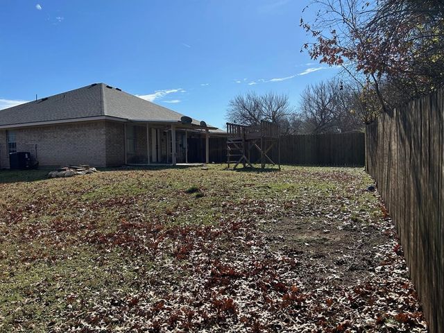 327 Shady Valley Drive, Mansfield, TX 76063
