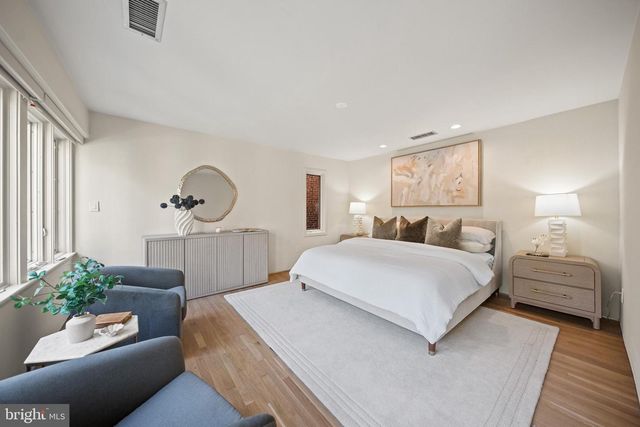2319 BANCROFT PL NW, Washington, DC 20008