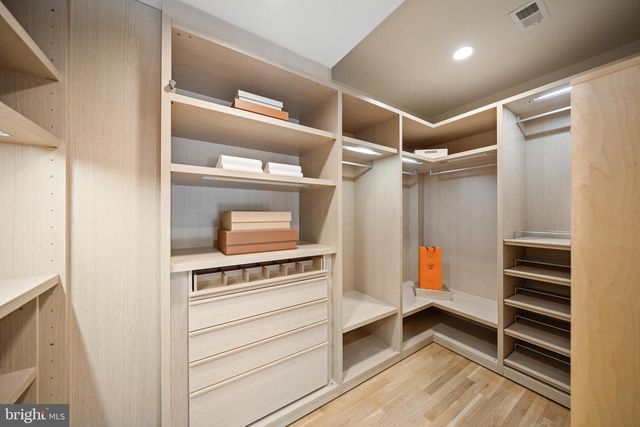 2319 BANCROFT PL NW, Washington, DC 20008