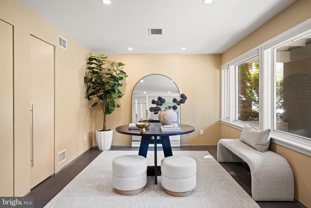 2319 BANCROFT PL NW, Washington, DC 20008