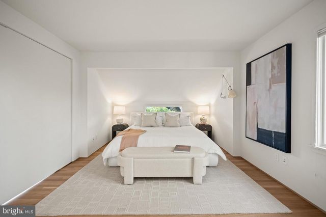 2319 BANCROFT PL NW, Washington, DC 20008