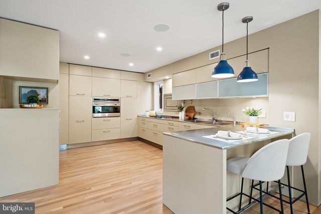 2319 BANCROFT PL NW, Washington, DC 20008