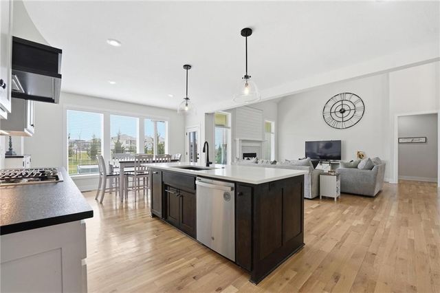 15305 W 172nd Place, Olathe, KS 66062