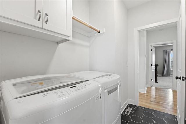 15305 W 172nd Place, Olathe, KS 66062