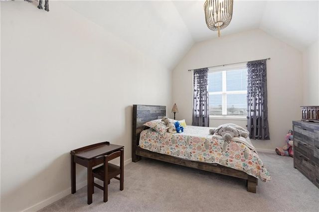 15305 W 172nd Place, Olathe, KS 66062