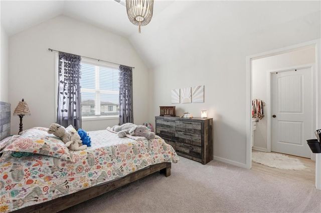 15305 W 172nd Place, Olathe, KS 66062