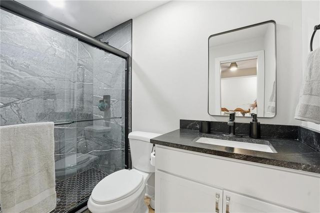 15305 W 172nd Place, Olathe, KS 66062