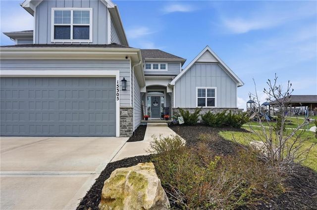 15305 W 172nd Place, Olathe, KS 66062