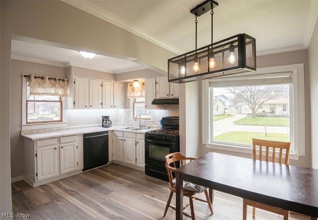 107 Renee Drive, Struthers, OH 44471