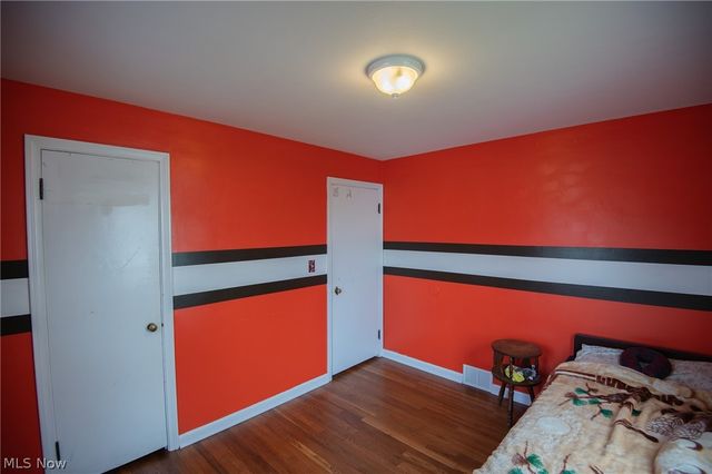 107 Renee Drive, Struthers, OH 44471