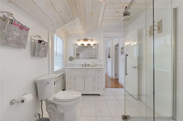 34 North Country Club Drive, Warwick, RI 02888