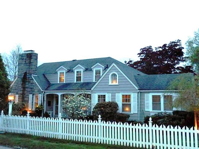 34 North Country Club Drive, Warwick, RI 02888