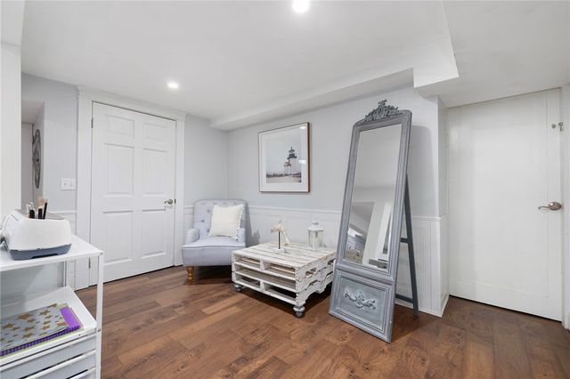 34 North Country Club Drive, Warwick, RI 02888