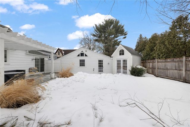 34 North Country Club Drive, Warwick, RI 02888