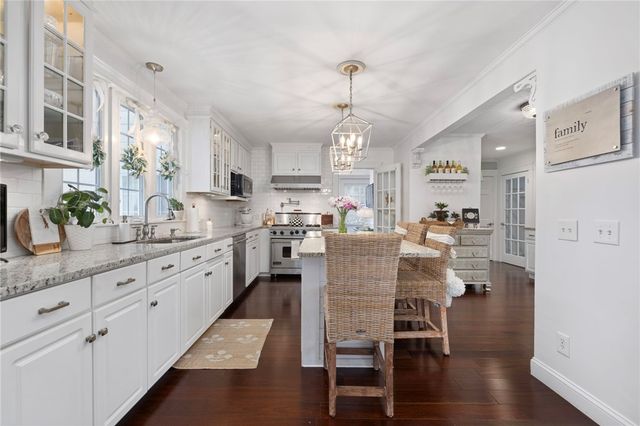 34 North Country Club Drive, Warwick, RI 02888