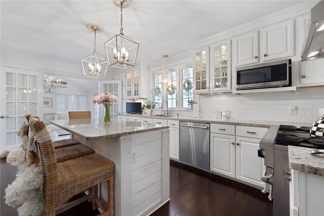 34 North Country Club Drive, Warwick, RI 02888