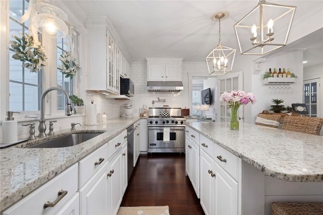 34 North Country Club Drive, Warwick, RI 02888