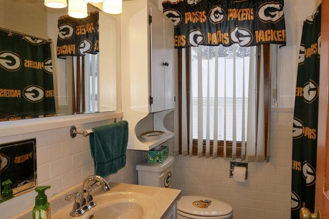 401 PINE STREET, Athens, WI 54411