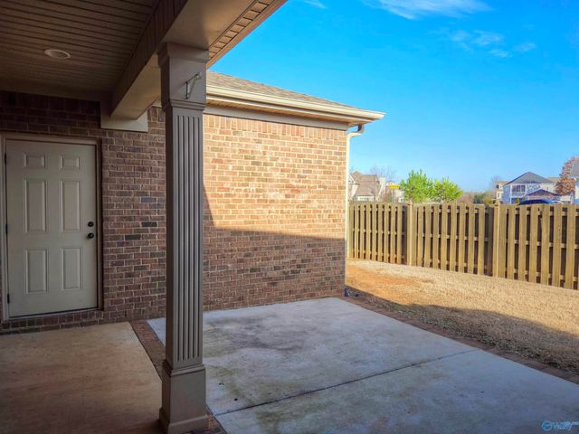 44 Atherton Circle, Huntsville, AL 35824