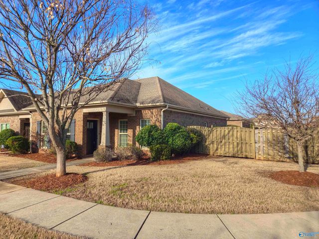 44 Atherton Circle, Huntsville, AL 35824