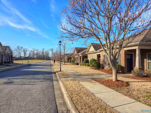 44 Atherton Circle, Huntsville, AL 35824