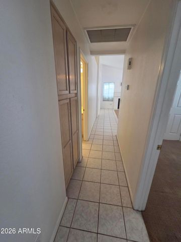 2925 E BLACKHAWK Drive, Phoenix, AZ 85050