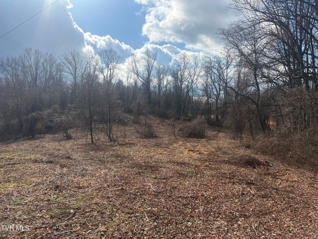 1030 North Paperville Road, Bristol, TN 37620