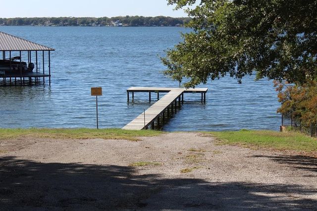 6209 Point La Vista Drive, Malakoff, TX 75148