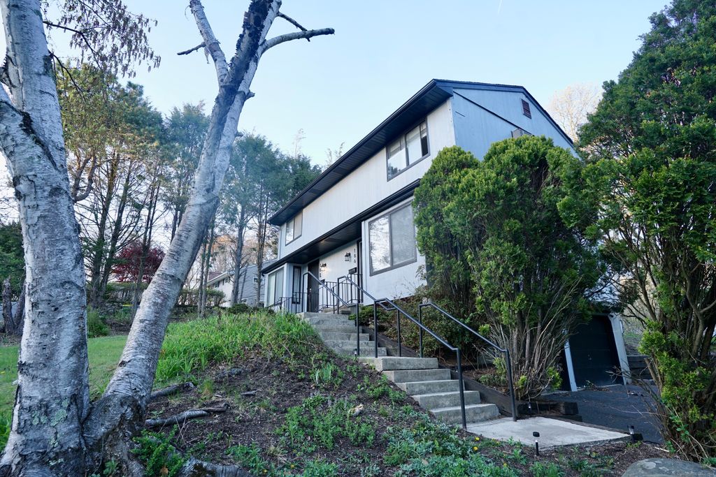 188 Moreland Avenue, Waterbury, CT 06705