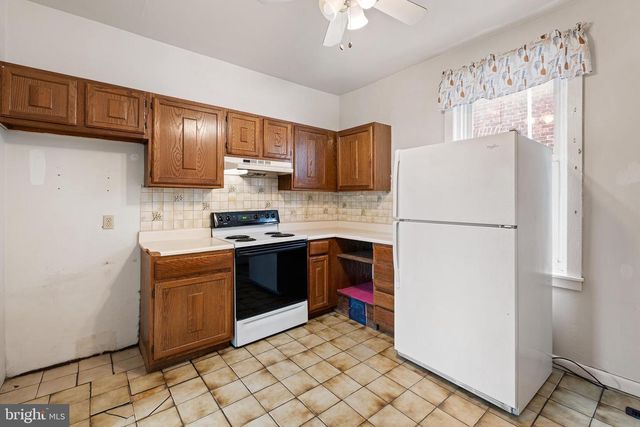 2400 N MADISON ST, Wilmington, DE 19802