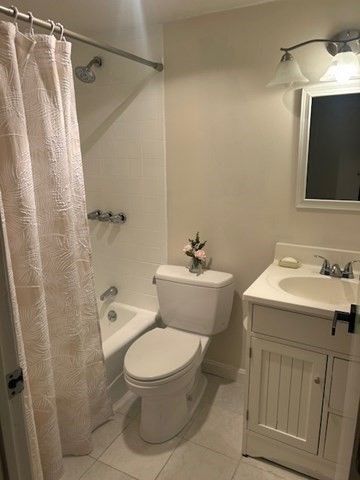 51 Melrose St 4D, Melrose, MA 02176