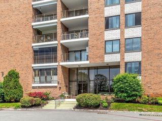 51 Melrose St 4D, Melrose, MA 02176