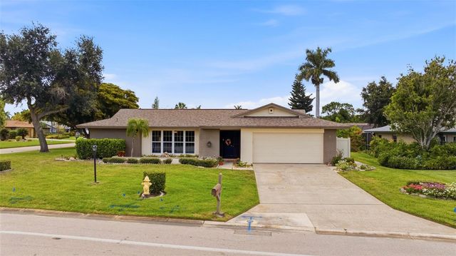 1335 WHISKEY CREEK DRIVE, Fort Myers, FL 33919