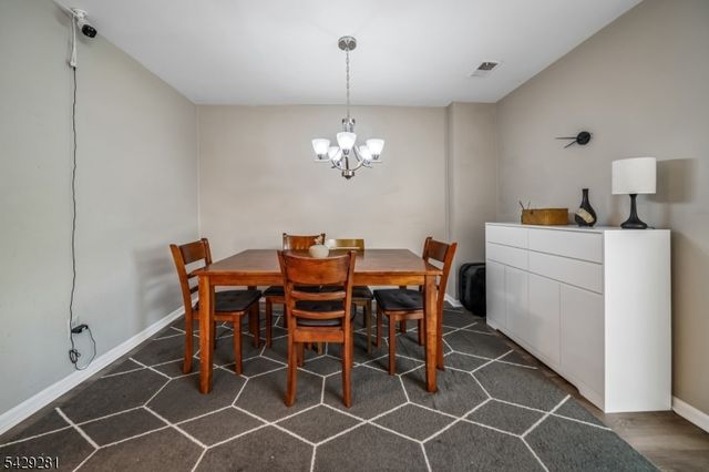 101 Jamestown Rd Ondo, Bernards Twp., NJ 07920