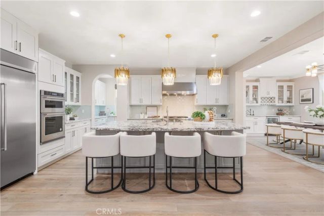 27 Gillman Street, Irvine, CA 92612