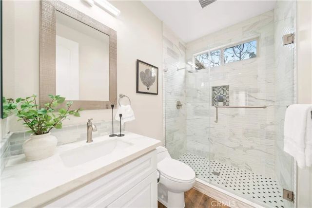 27 Gillman Street, Irvine, CA 92612