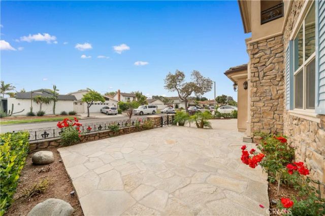 27 Gillman Street, Irvine, CA 92612