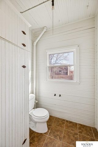 1310 S 10th Street, Lincoln, NE 68502