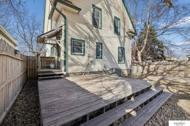 1310 S 10th Street, Lincoln, NE 68502