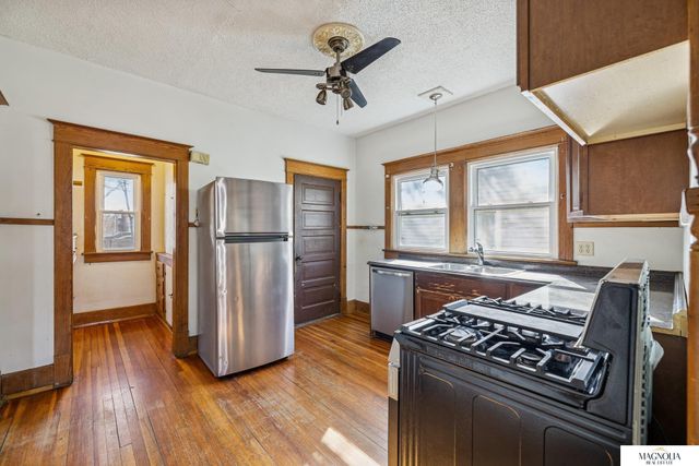 1310 S 10th Street, Lincoln, NE 68502