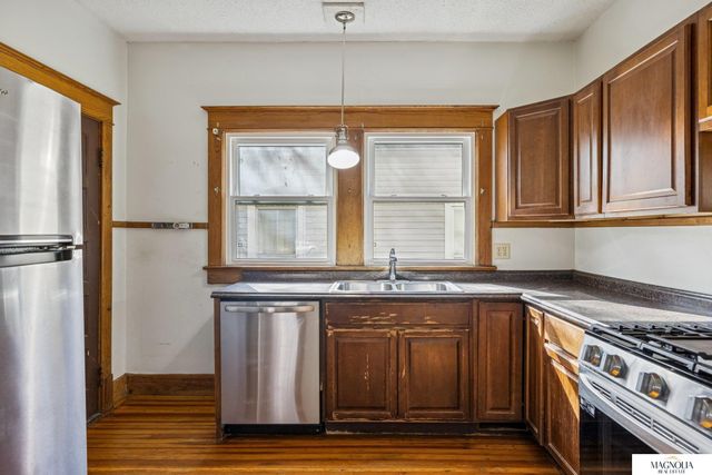 1310 S 10th Street, Lincoln, NE 68502