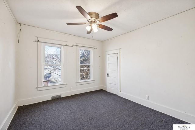 1310 S 10th Street, Lincoln, NE 68502