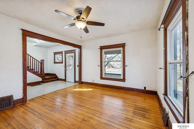 1310 S 10th Street, Lincoln, NE 68502