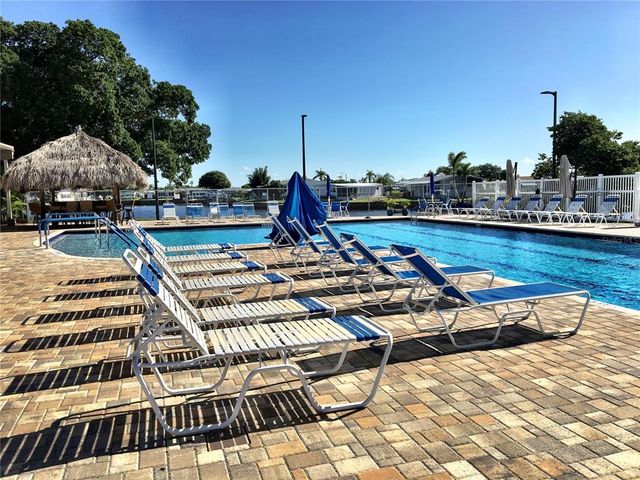 6707 MOUNT PLEASANT ROAD NE 57, St Petersburg, FL 33702