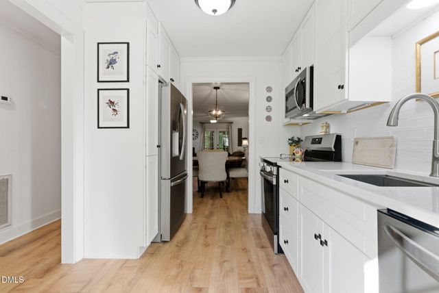 105 Hedgerow Court, Cary, NC 27513