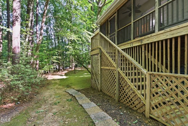 105 Hedgerow Court, Cary, NC 27513