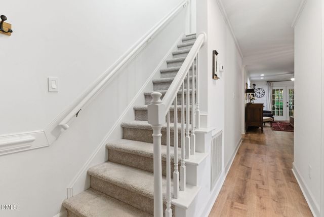 105 Hedgerow Court, Cary, NC 27513